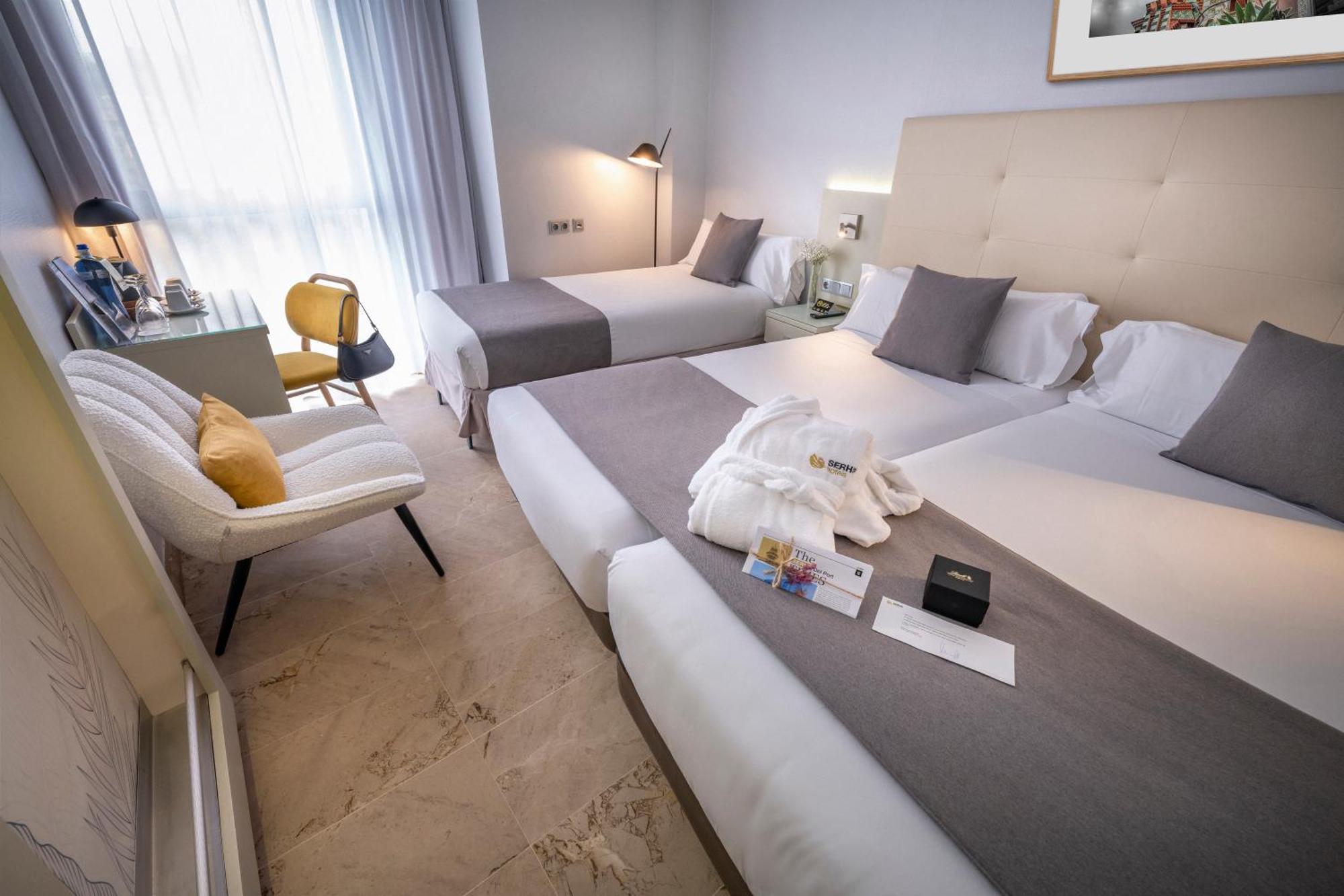 Hotel Serhs Del Port Barselona Oda fotoğraf