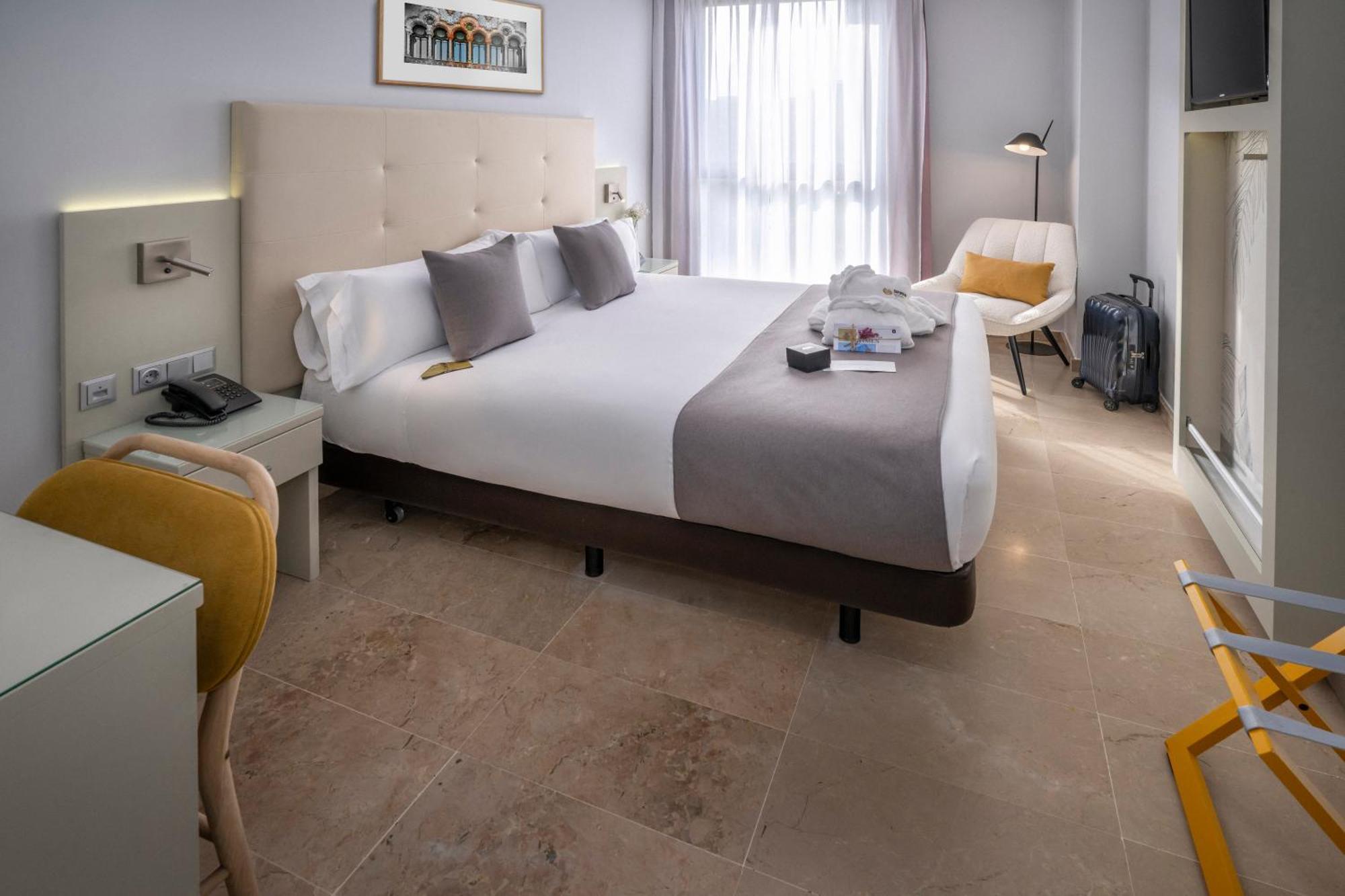 Hotel Serhs Del Port Barselona Dış mekan fotoğraf
